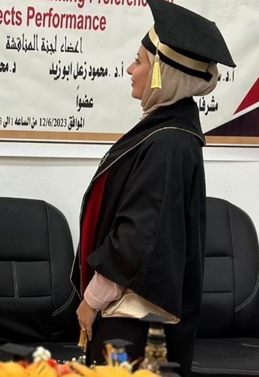 سجى نايف احمد البطوش.. مبارك الماجستير