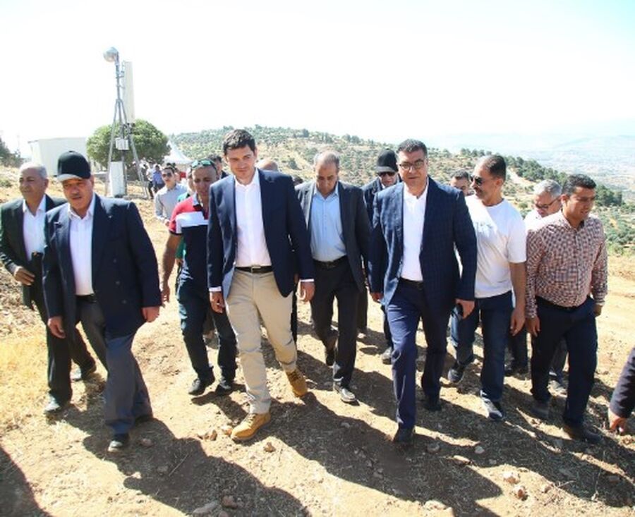 وزير الزراعة يفتتح غابة أورنج بجرش