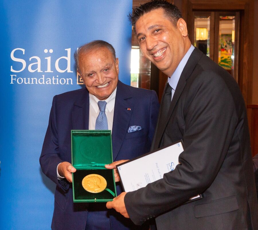 بلعاوي يحصد جائزة عالمية من مؤسسة