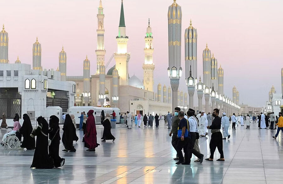 السعودية: وصول 585 ألف حاج إلى