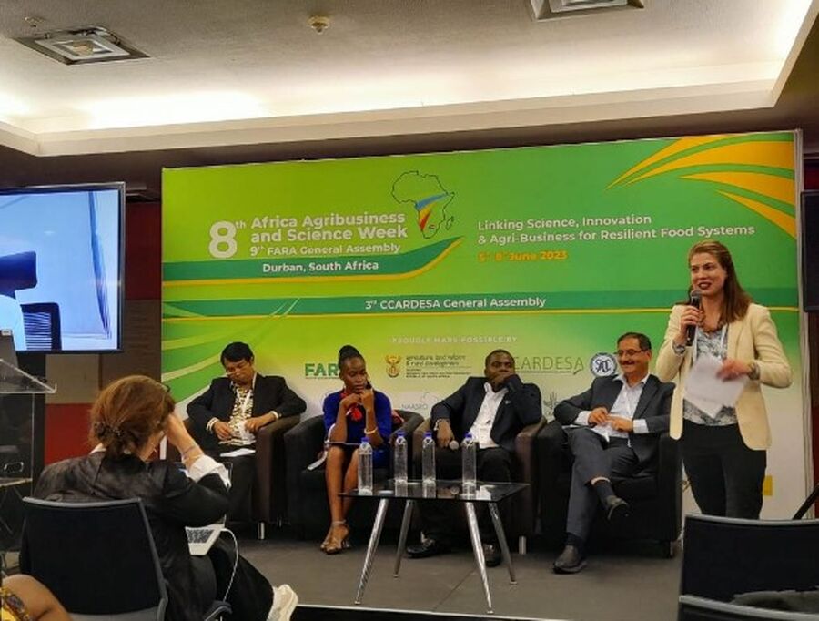 عميد التكنولوجيا الزراعية في عمان الاهلية