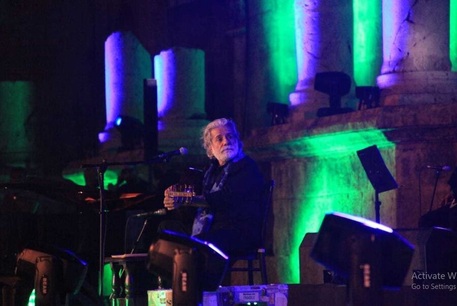 مارسيل خليفة يغني للحب والحرية والوطن