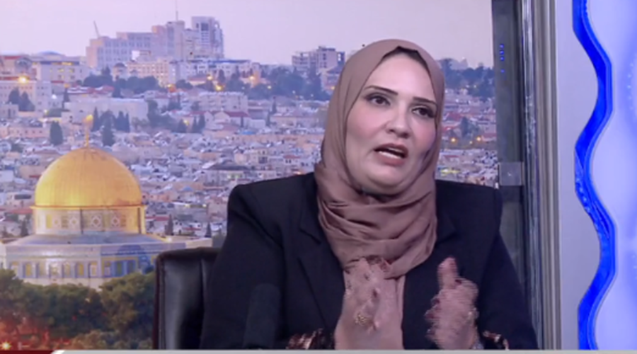 أستاذة في علم الجريمة: الابتزاز الإلكتروني