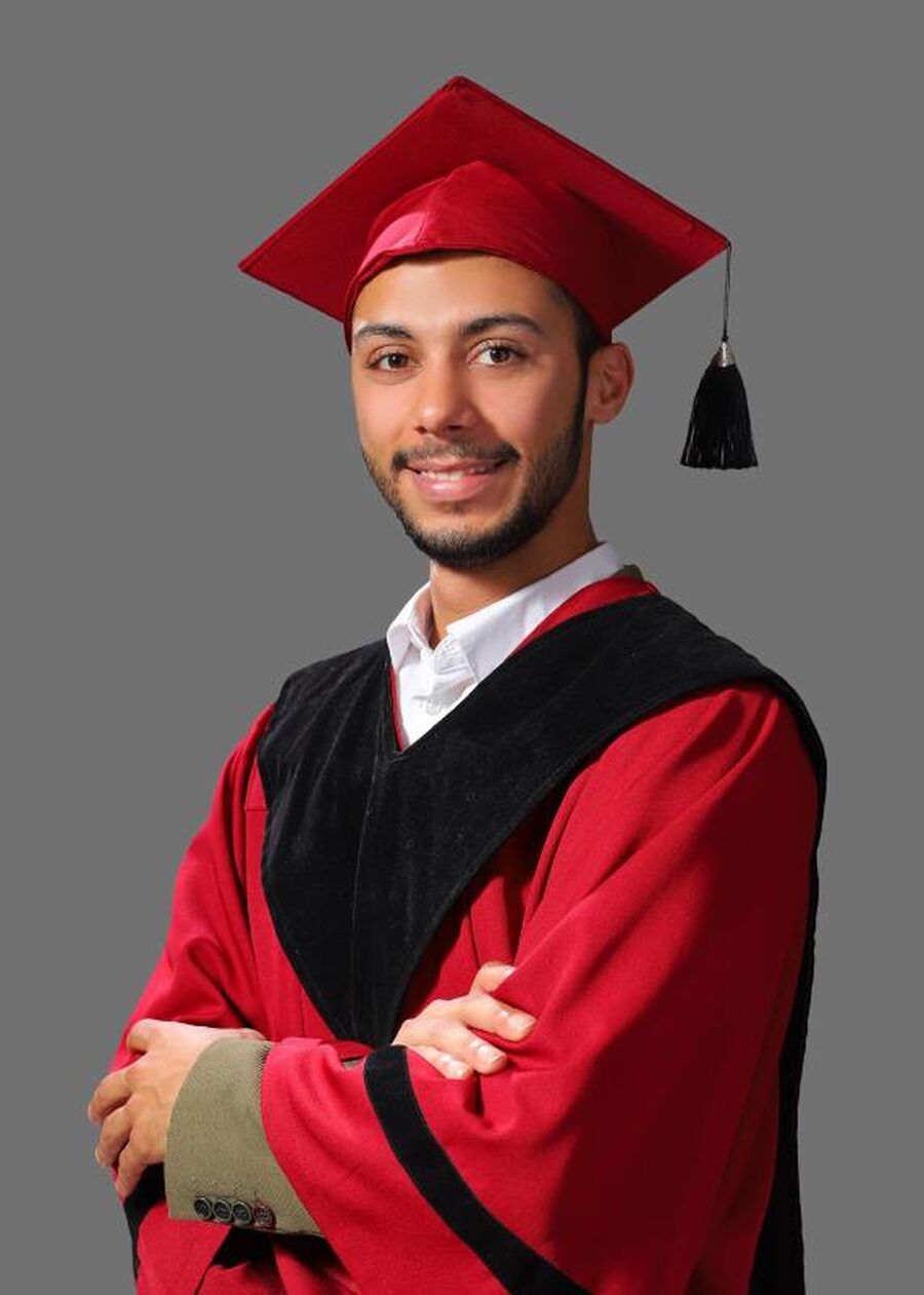 الزميل الدكتور محمد خويله يحتفل بمناسبة