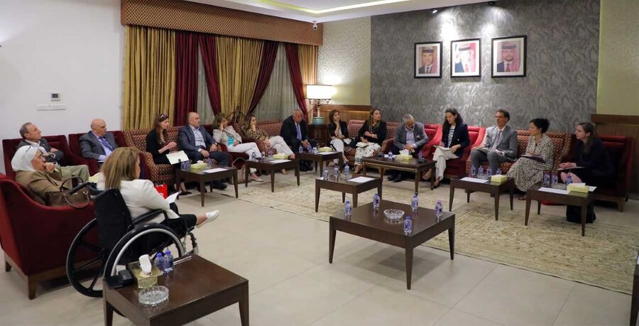 وفد من الاتحاد الأوروبي يشيد بالإصلاحات