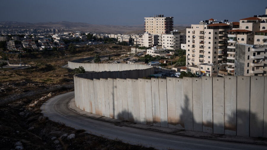 وزير المالية الإسرائيلي: سنواصل بناء المستوطنات