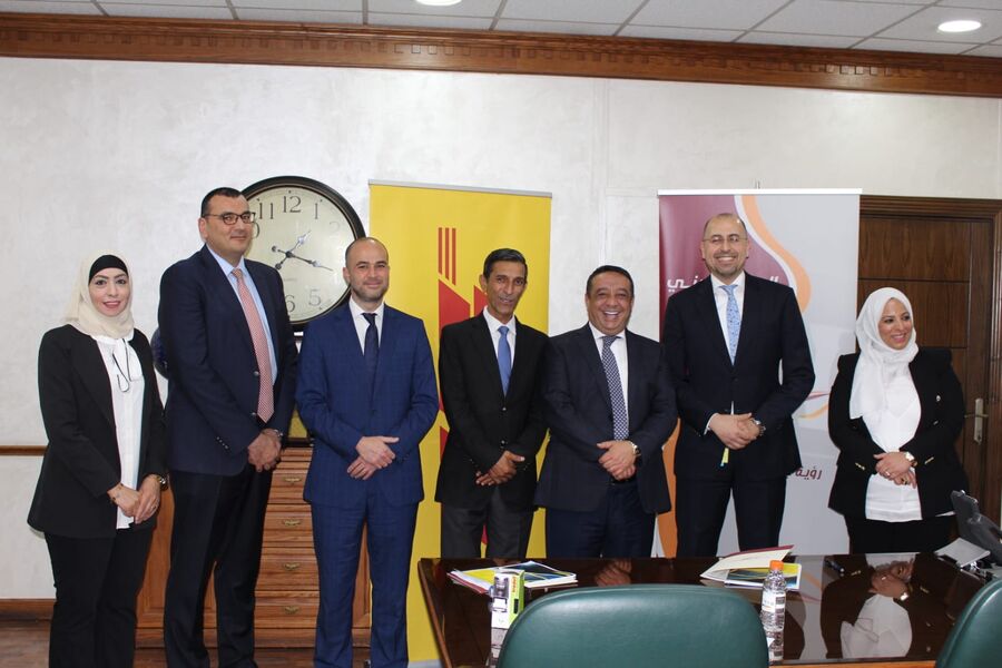 توقيع إتفاقية تعاون بين البريد الاردني