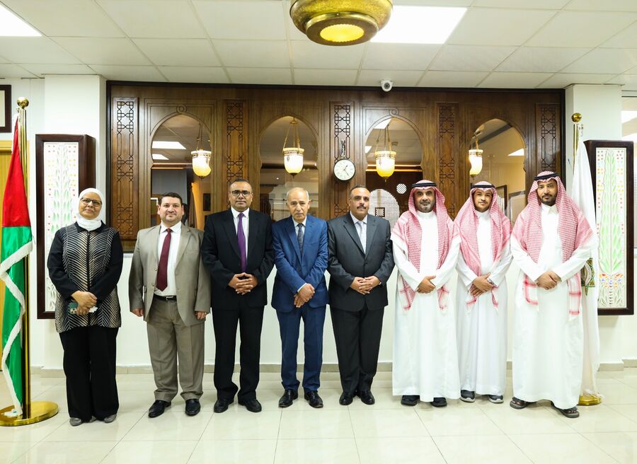 جامعة العلوم الإسلامية العالمية والملحقية الثقافية