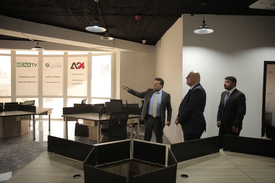 سفير أذربيجان يزور معهد الشرق الأوسط