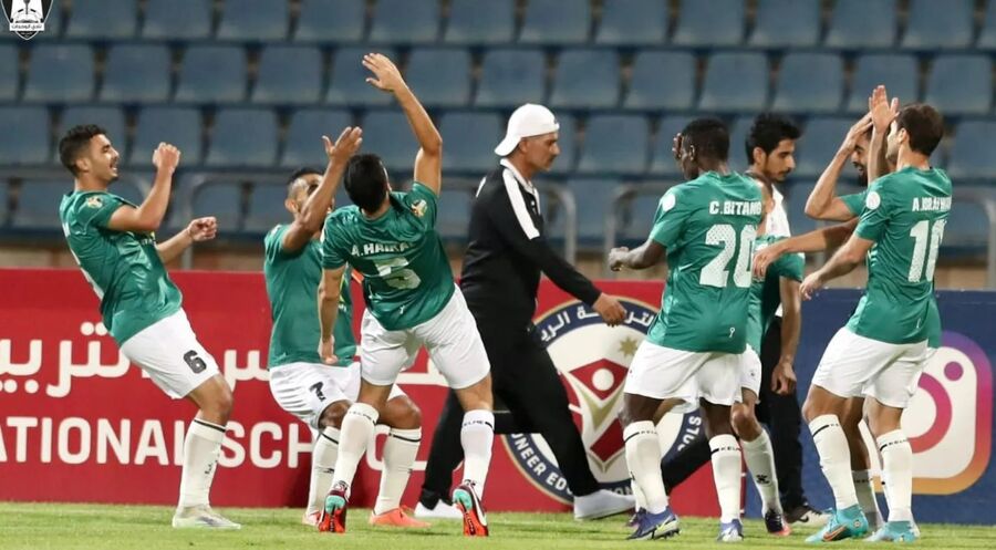 الوحدات يستقطب 3 محترفين أجانب ويفاوض