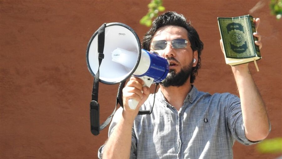 حارق القرآن في السويد يعتزم تكرار