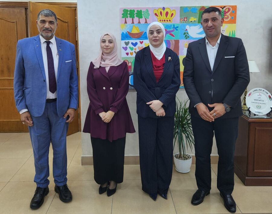 وزيرة التنمية تلتقي جمعية رواد الخير