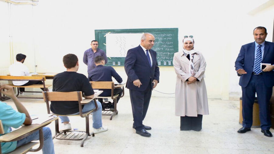 122 مخالفة لتعليمات امتحان التوجيهي في