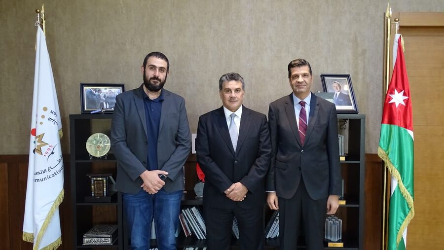 السرحان يؤكد المستوى المتميز في العلاقات