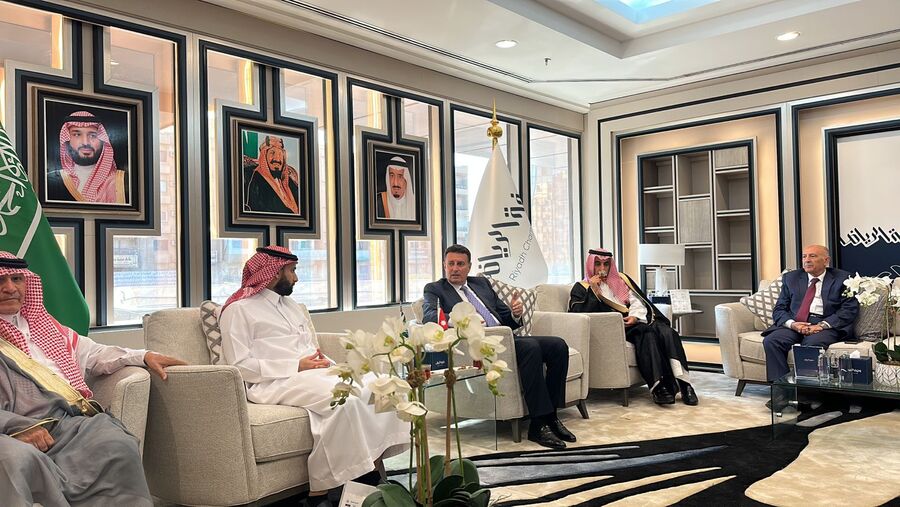 الصفدي يصل السعودية (صور)