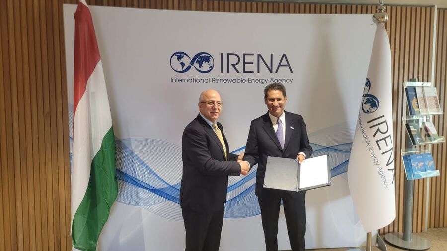 هنغاريا تعتمد سفيرها أسامة نفاع كممثل