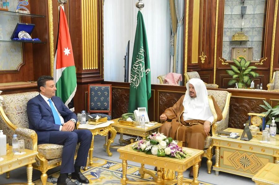 مباحثات رسمية بين الصفدي وآل الشيخ