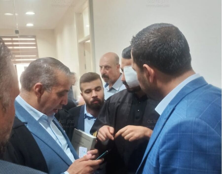 تفاصيل جديدة.. شخصان وامرأة.. محامون يشكلون