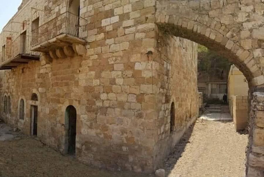 الكرك: مبان قديمة تروي تاريخ المكان