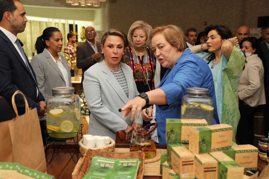 الأميرة تغريد محمد تفتتح معرض قرية