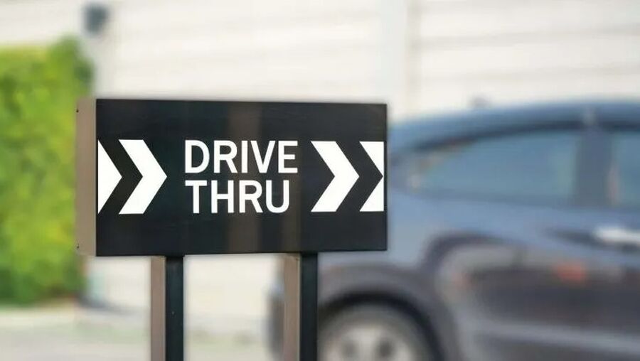 drive thru للسيارات الاجنبية في جمرك