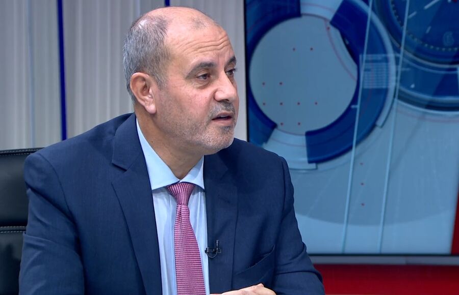 وزير العمل: لا نستطيع ربط الحد