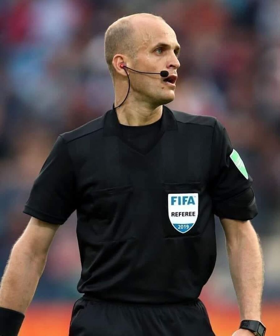 المخادمه حكما للكلاسيكو