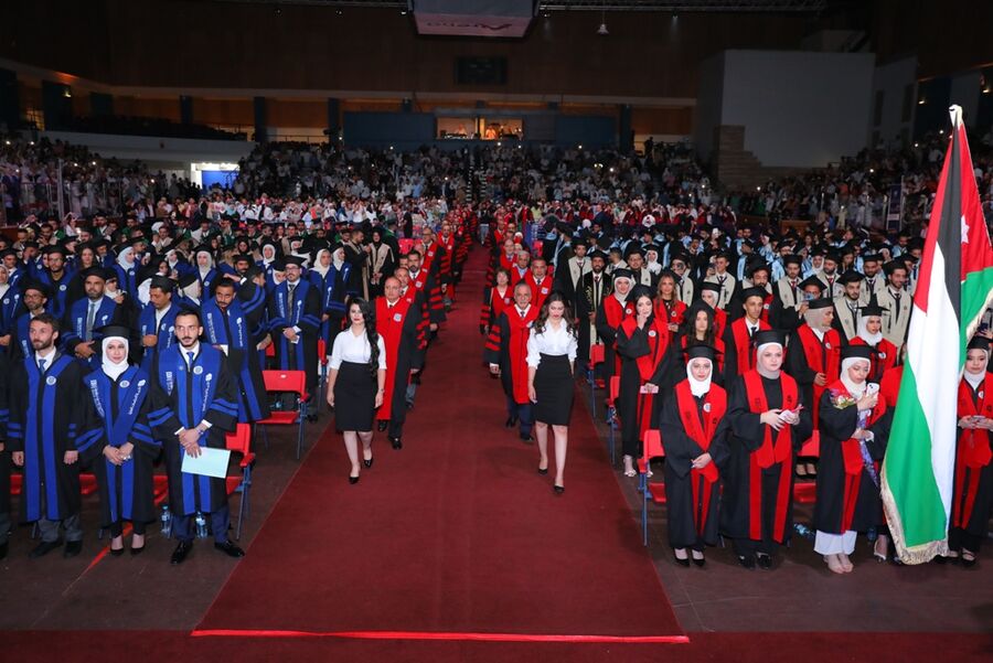 د. الحوراني يرعى احتفال اليوم الثاني