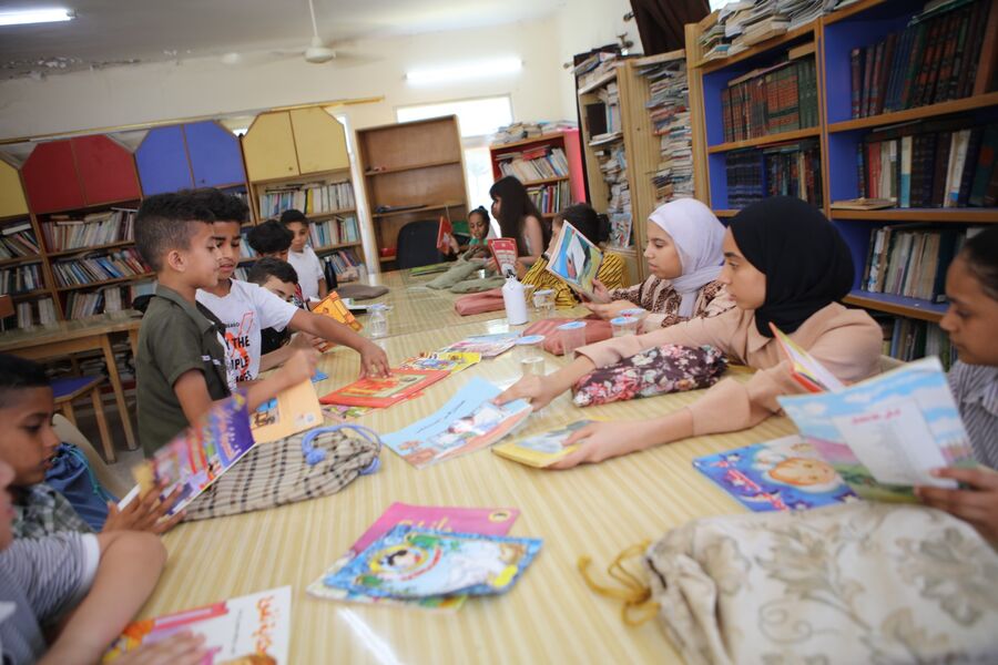 تواصل والسبورة تنفذان تدريبا على الكتابة