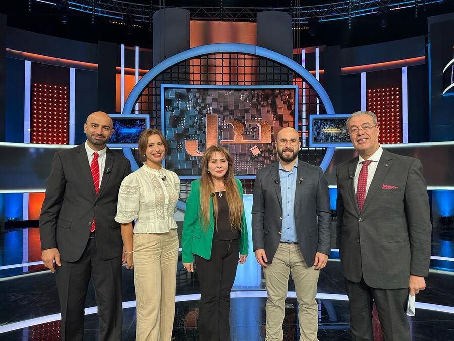 ناديه قزمار ضيفة برنامج جدل على