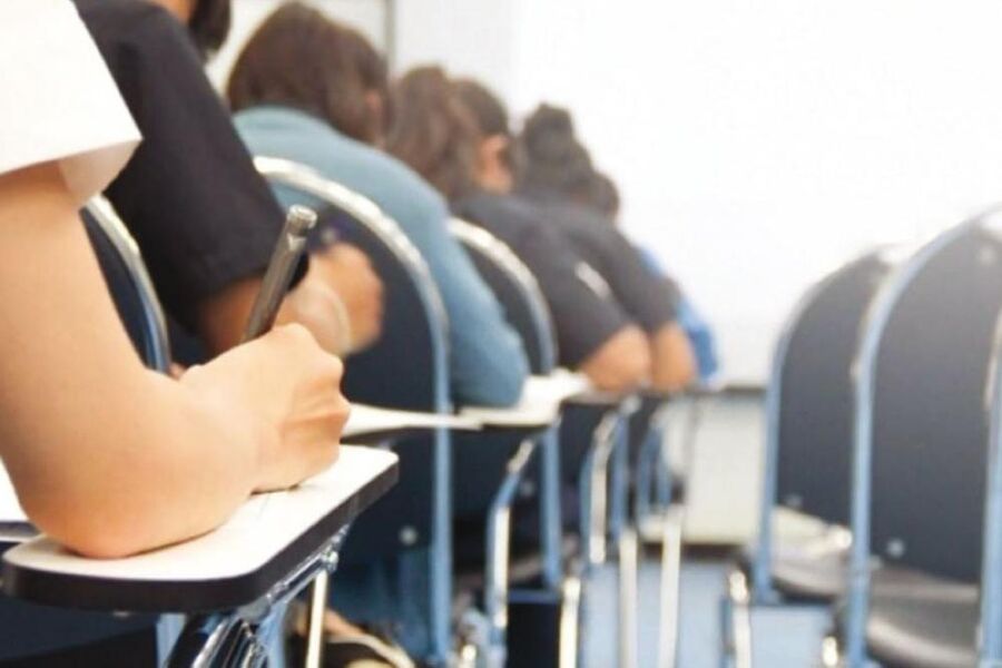 564 مخالفة استخدام وحيازة هاتف خلال