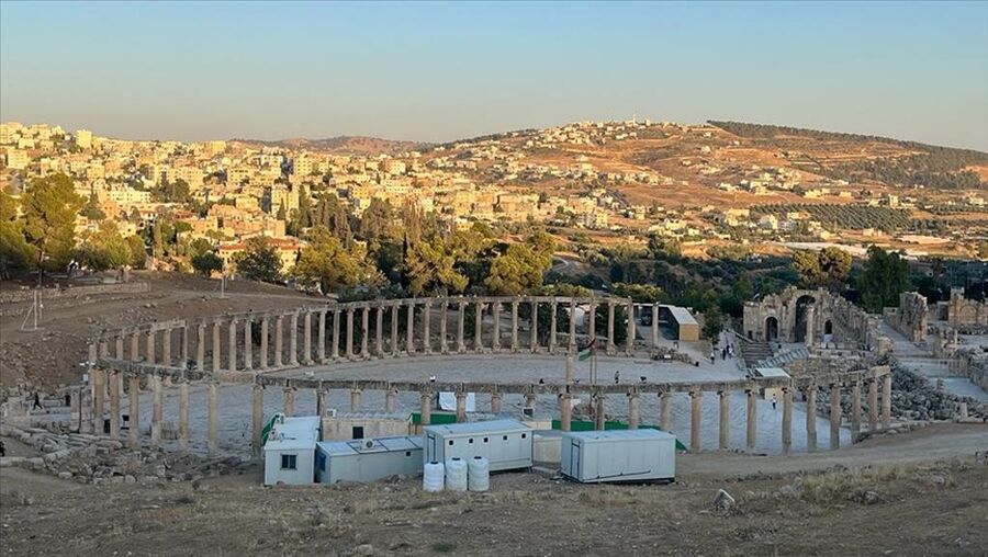 جرش الأردنية.. مدينة أثرية تجتمع على