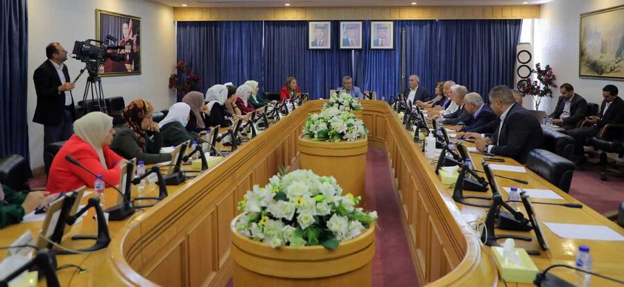 عمل الأعيان تلتقي ممثلات عن الاتحاد