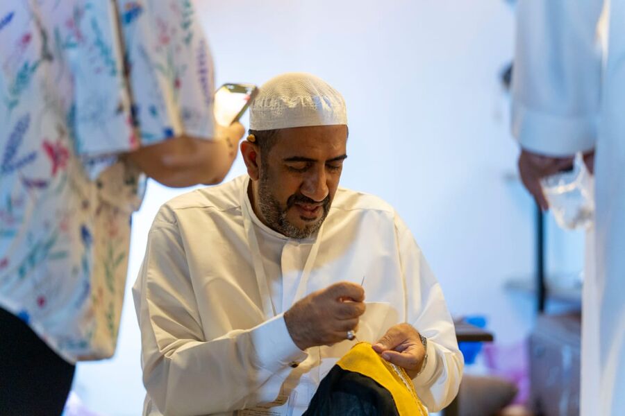 الجناح السعودي يستعرض جودة وأناقة البشت