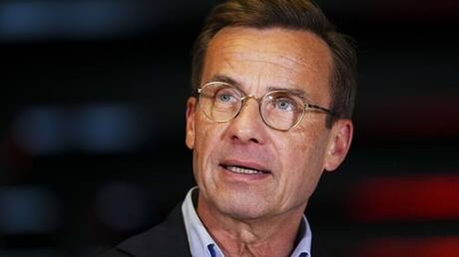 رئيس وزراء السويد يقرع جرس الإنذار