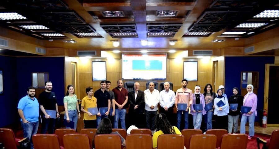 تخريج طلاب دورة ( EHE )