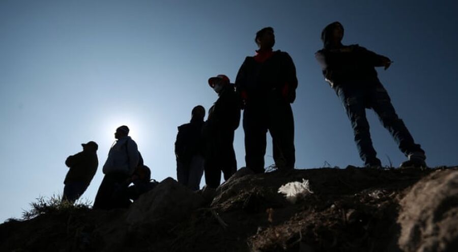 تفاصيل عملية إحباط تهريب 43 سيريلانكيا