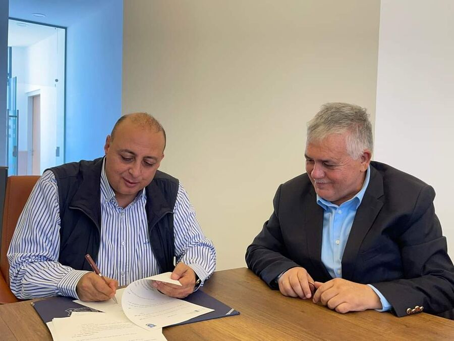 مذكرة تفاهم بين عمان الاهلية والمستشفى