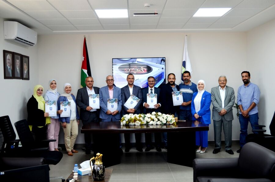 التكنولوجيا الزراعية في عمان الأهلية توقع