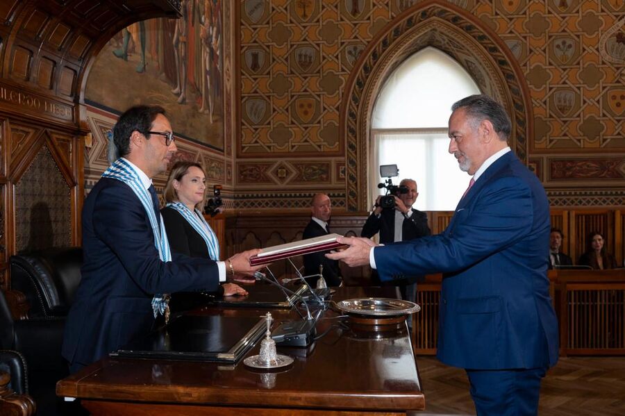 قيس ابو دية ايقدم اوراق اعتماده