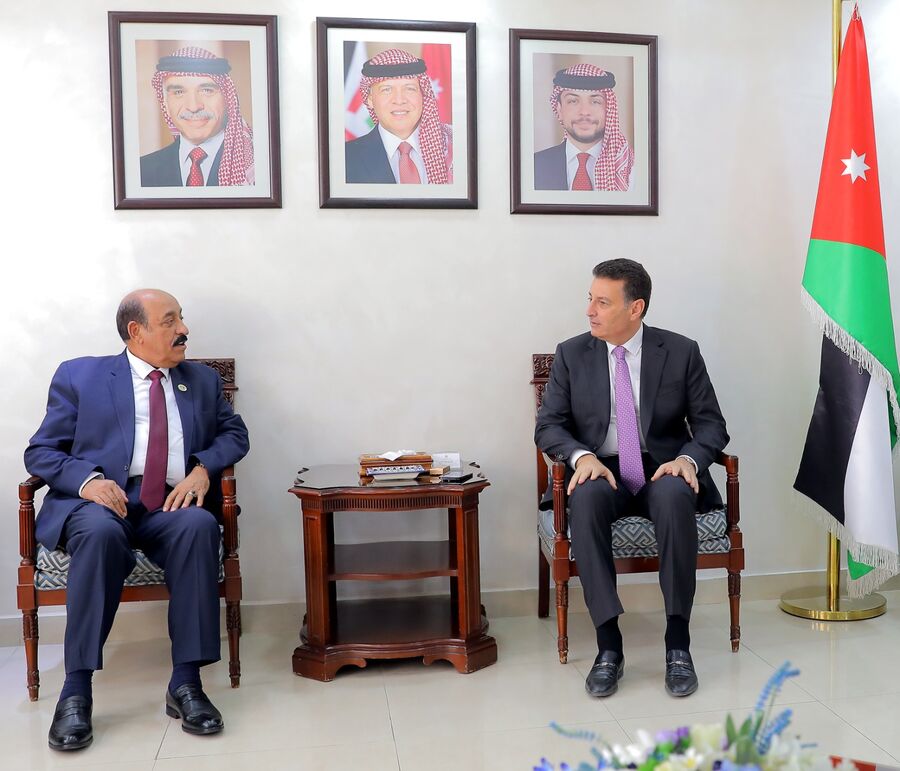 الصفدي يلتقي مدير مؤسسة المتقاعدين العسكريين