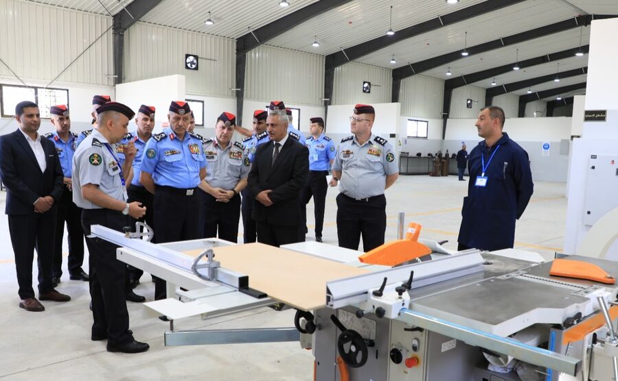 المعايطة يفتتح المشاغل الهندسية في أكاديمية