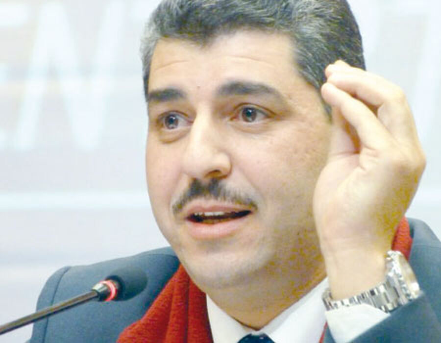 الحكم بحبس الكاتب الصحفي أحمد حسن