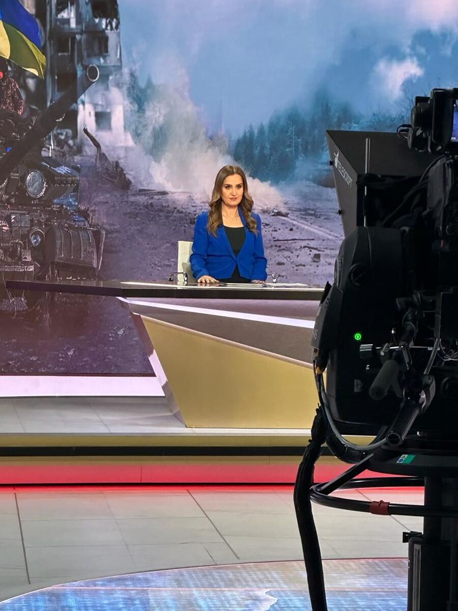 الإعلامية الأردنية داما الكردي إلى قناة