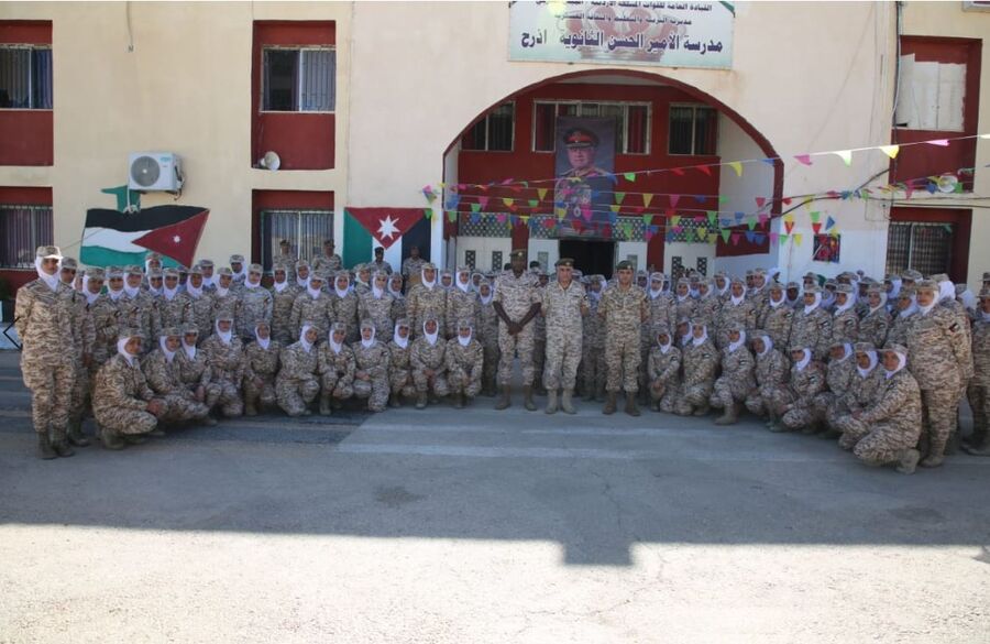 المنطقة الجنوبية تخرّج دورة تحويل المستخدمات