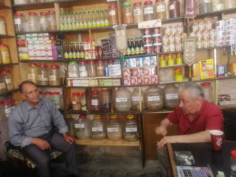 بقالة السايق تشهد على 150 من