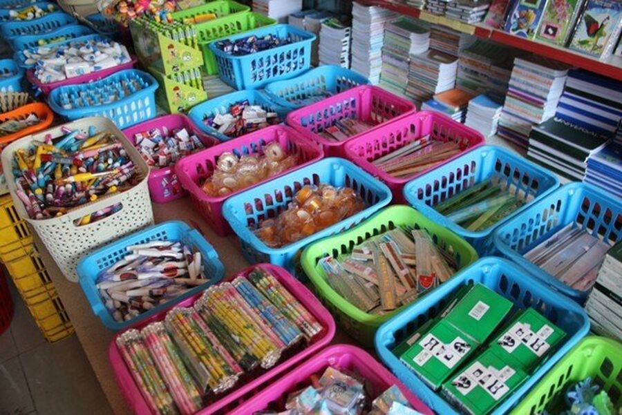 تجارة عمان: أسعار المستلزمات المدرسية في