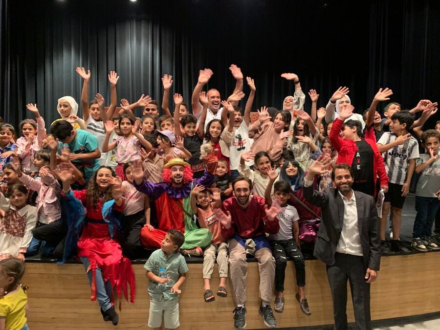 الأمنيات الذهبية.. عمل مسرحي يغرس القيم