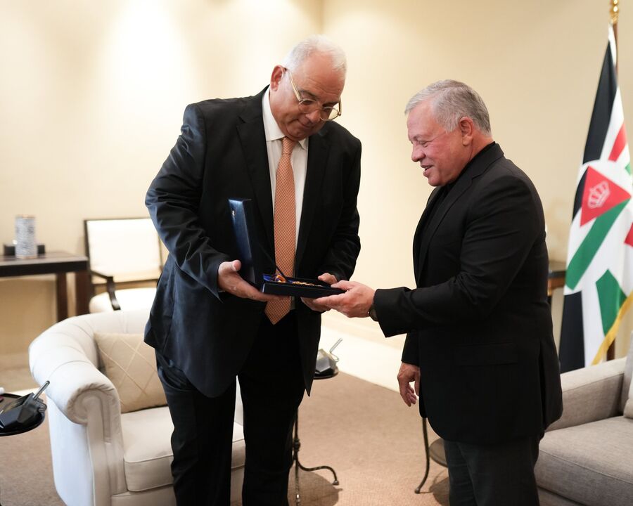 الملك يستقبل رئيس الاتحاد الدولي للمصارعة