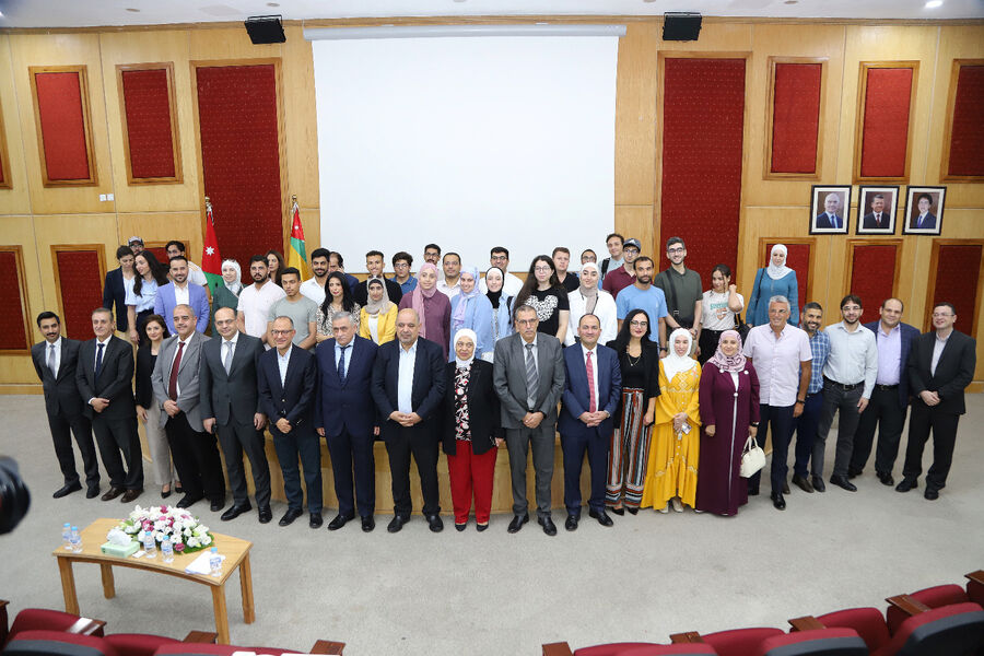 الاقتصاد الرقمي تطلق برنامجا لتمكين الشباب